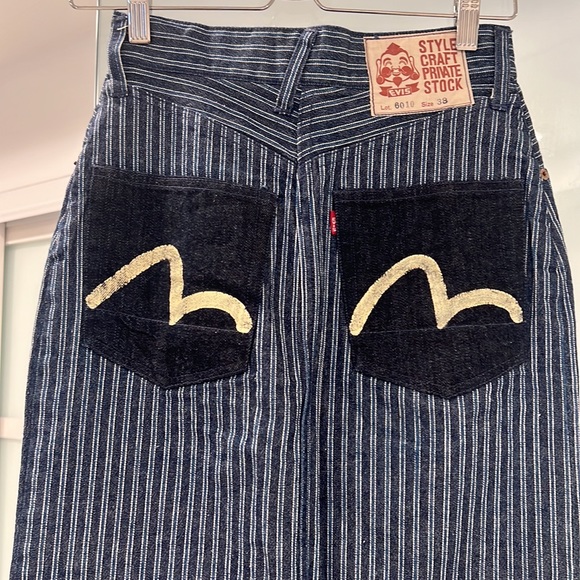 Pin striped denim skirt with back pocket details and back split - Picture 3 of 5